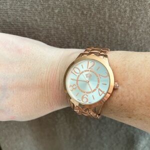 Rose Factor Watch **NEEDS NEW BATTERY**